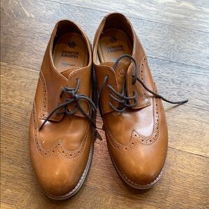 Johnston & Murphy Brown Leather Wingtip Shoes